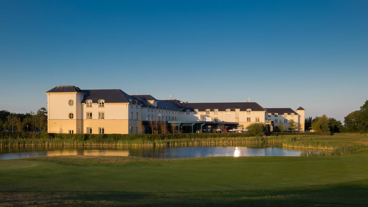 Отель Castleknock Hotel Бланчардстаун-5